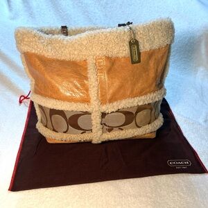 Limited Edition Coach Shearling Patchwork Hampton Tote Tan Leather Signature Bag